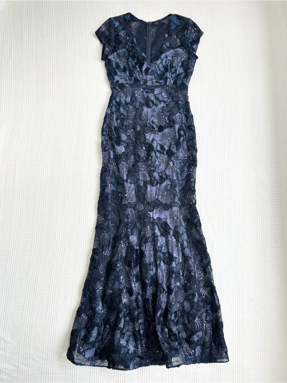 Betsy & Adam Flower Embroidered Cap Sleeve Gown Navy/Deep Indigo Size 10